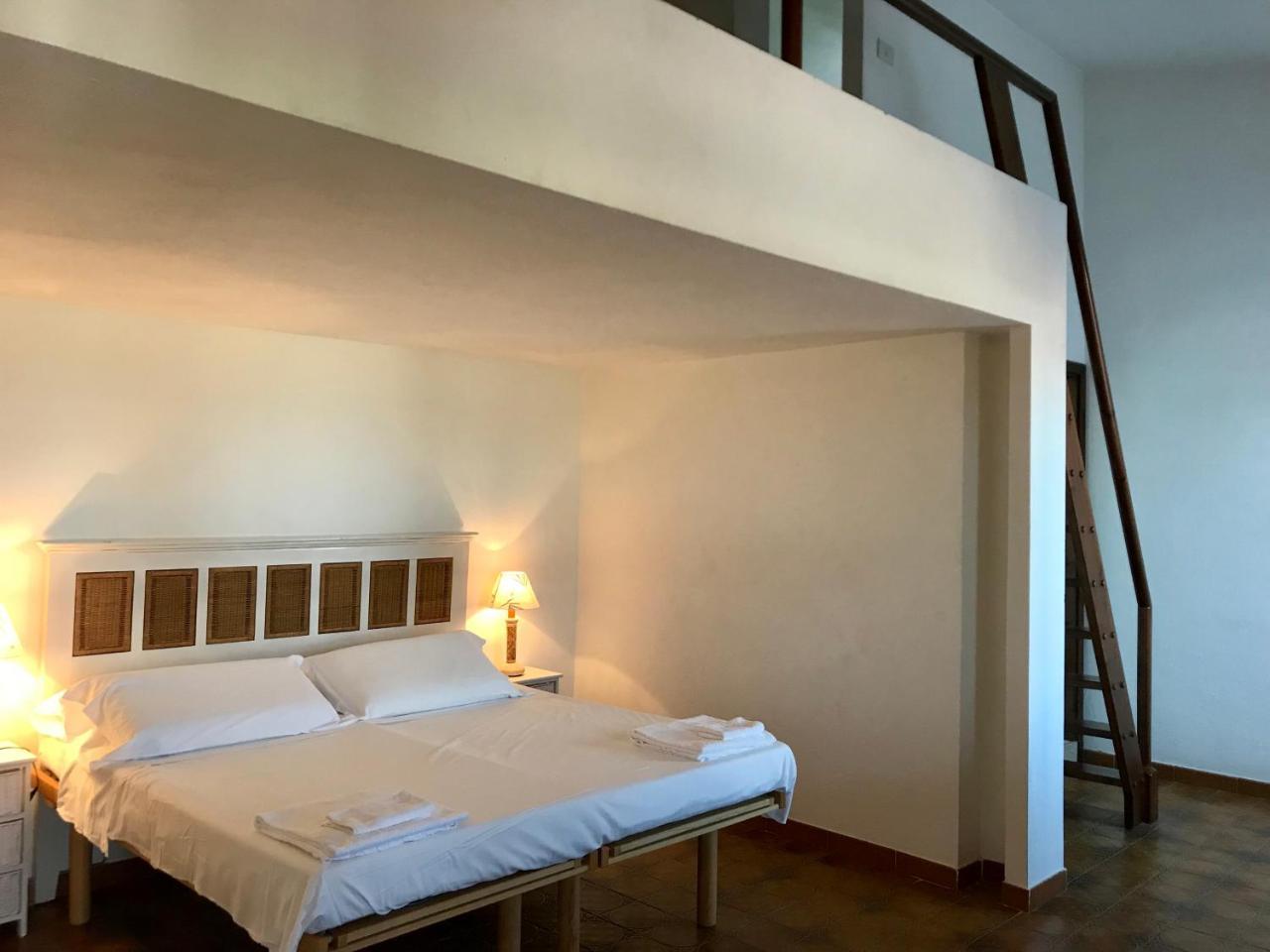 Hotel Su Meriagu Capitana Exteriér fotografie